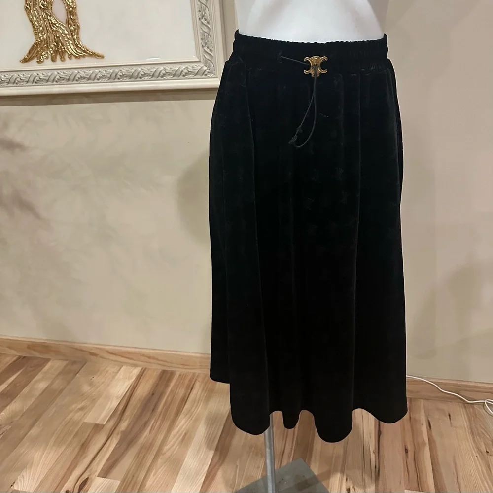 Elegant Black Velvet Skirt